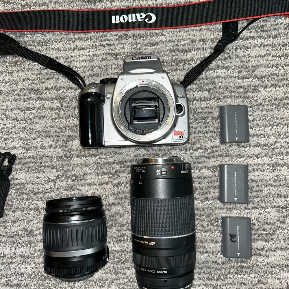 Canon EOS Digital Rebel XT
75-300mm ULTRASONIC lens
17-55mm lens